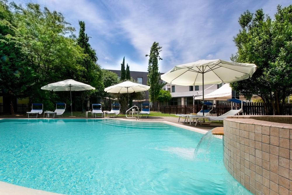 & Congressi Hotel 4*